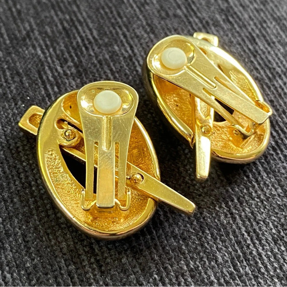 Rare Vintage Andre Courreges Modernist Logo Earrings in Black and Gold - Picture 8 of 8